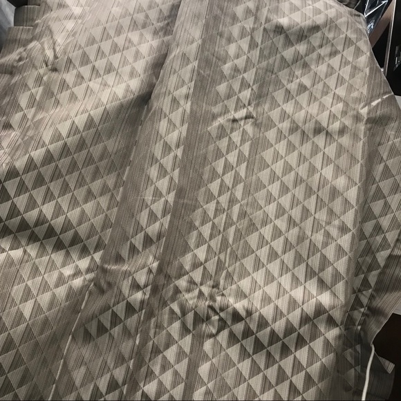 J. QUEEN NEW YORK EUROPEAN SHAM - Picture 3 of 9